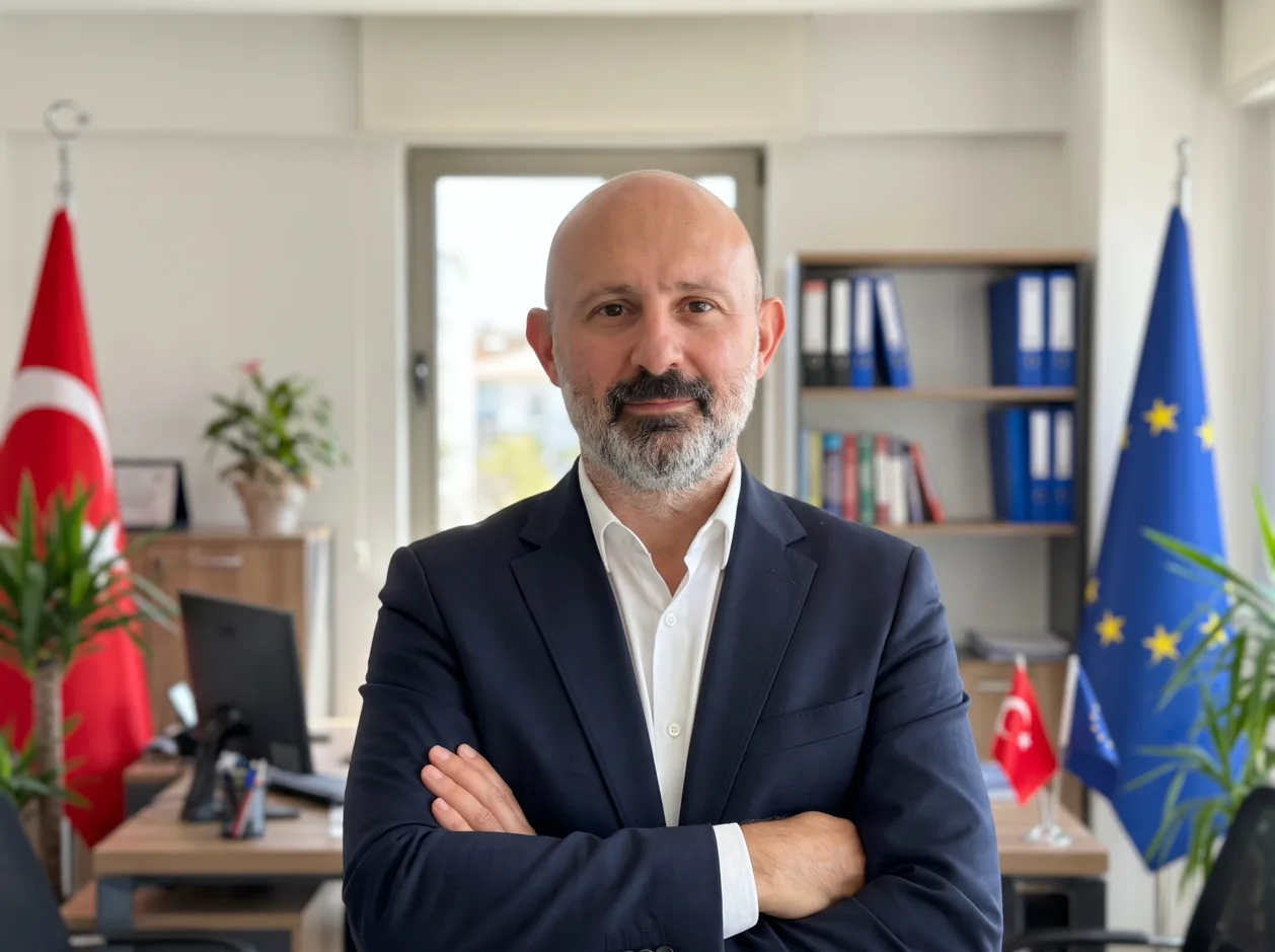 Ata Vize danışmanı ofiste